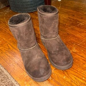 Ugg classic brown
